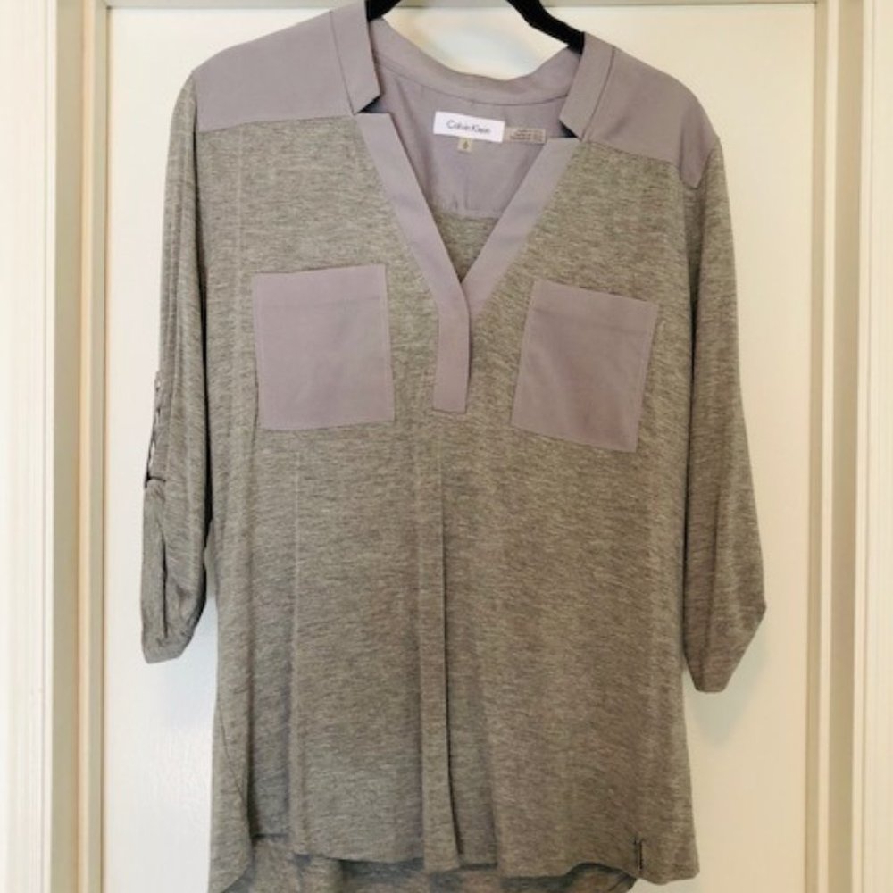 Calvin Klein Gray 3/4 Sleeve Top w/ Purple Details